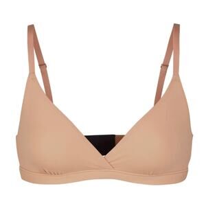 NWOT SKIMS FITS EVERYBODY CROSSOVER BRALETTE S in Ochre